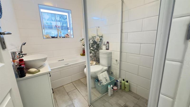 2 Bedroom Property for Sale in Tergniet Western Cape